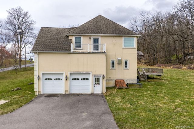 107 Breeze Hill Road, New Hampton, NY 10958