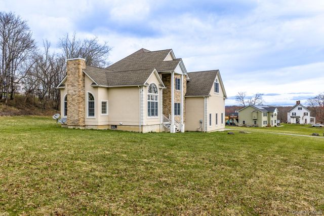 107 Breeze Hill Road, New Hampton, NY 10958