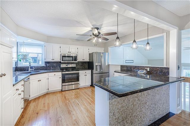 11030 Rene Street, Lenexa, KS 66215