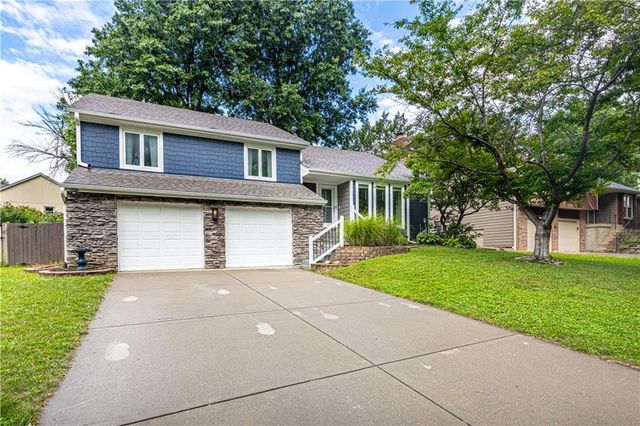 11030 Rene Street, Lenexa, KS 66215