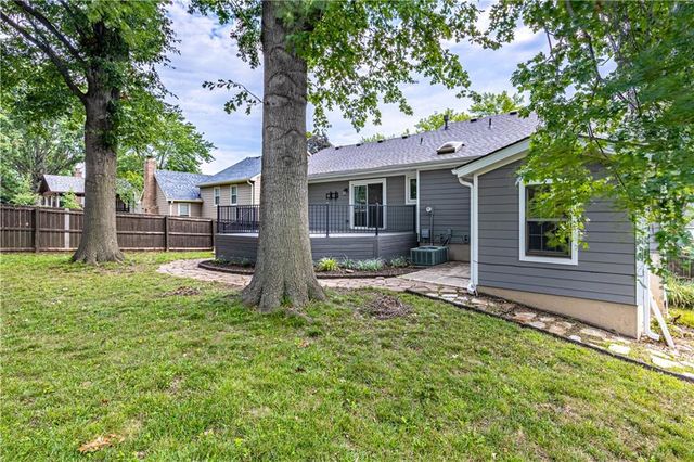 11030 Rene Street, Lenexa, KS 66215