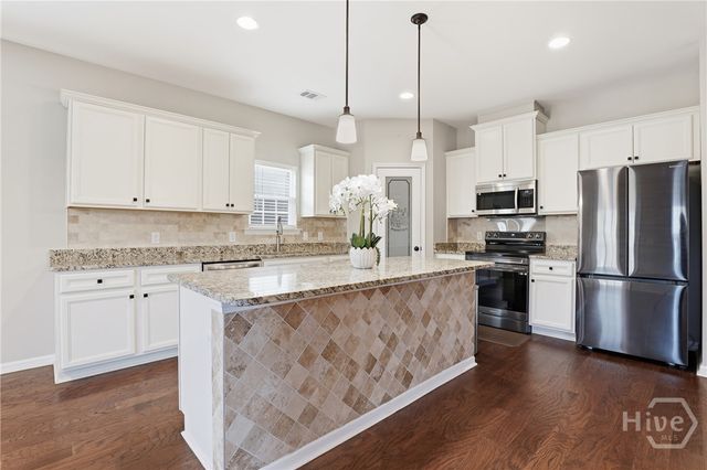 136 Spoonbill Circle, Savannah, GA 31405