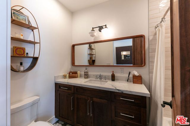 28960 Crags Drive, Agoura Hills, CA 91301