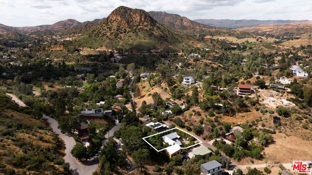 28960 Crags Drive, Agoura Hills, CA 91301