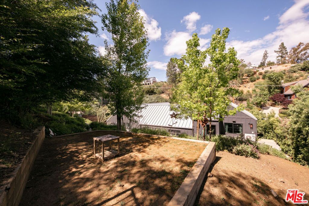 Image 45 of property listing at 28960 Crags Drive, Agoura Hills, CA 91301