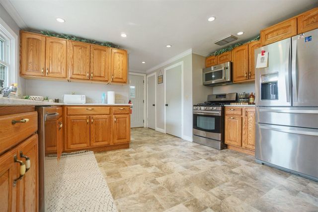 141 S Drake Road, Kalamazoo, MI 49009