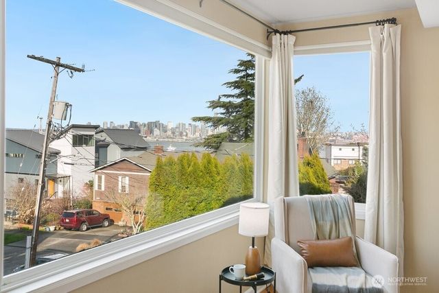 4200 SW Atlantic Street, Seattle, WA 98116