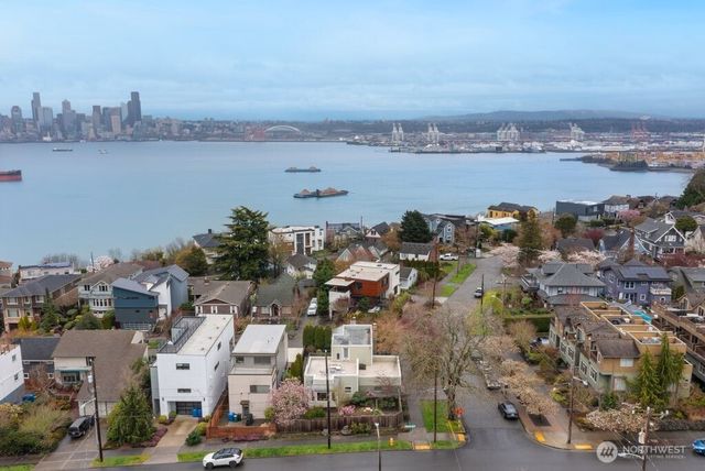 4200 SW Atlantic Street, Seattle, WA 98116