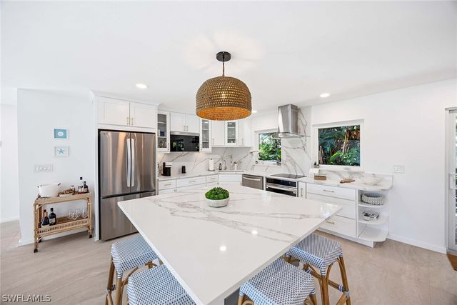 24 RIVARD RD, Naples, FL 34112