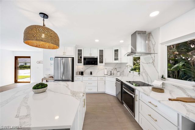 24 RIVARD RD, Naples, FL 34112