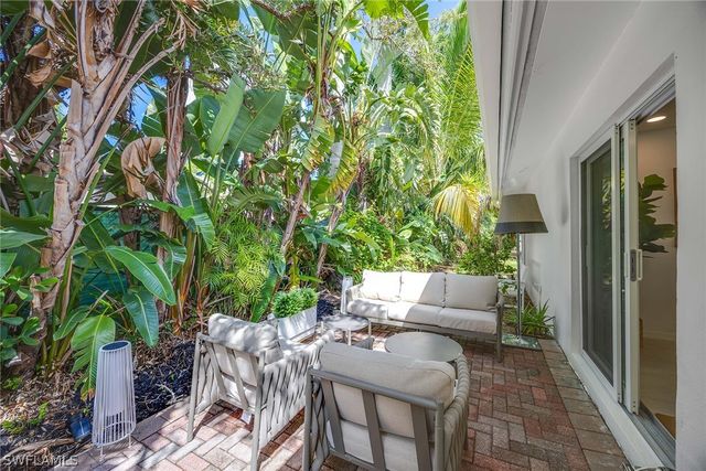 24 RIVARD RD, Naples, FL 34112