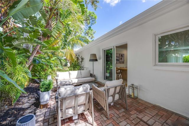 24 RIVARD RD, Naples, FL 34112