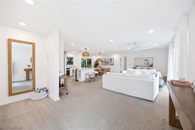 24 RIVARD RD, Naples, FL 34112