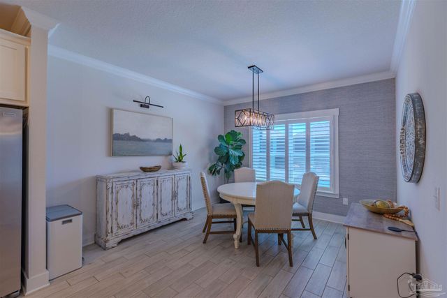 2037 Refuge Cir, Gulf Breeze, FL 32563