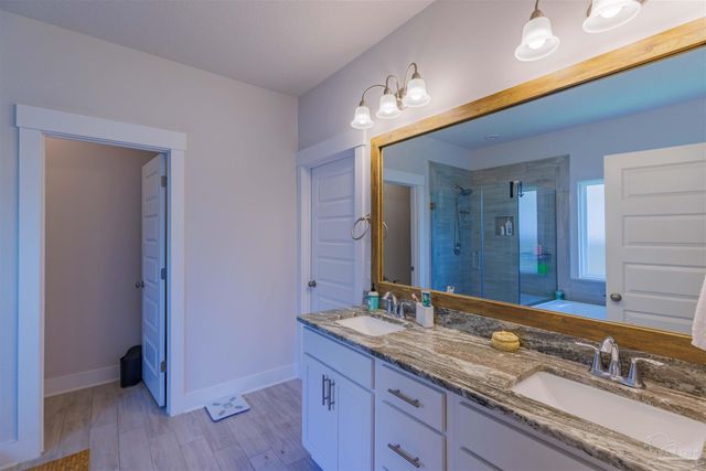2037 Refuge Cir, Gulf Breeze, FL 32563