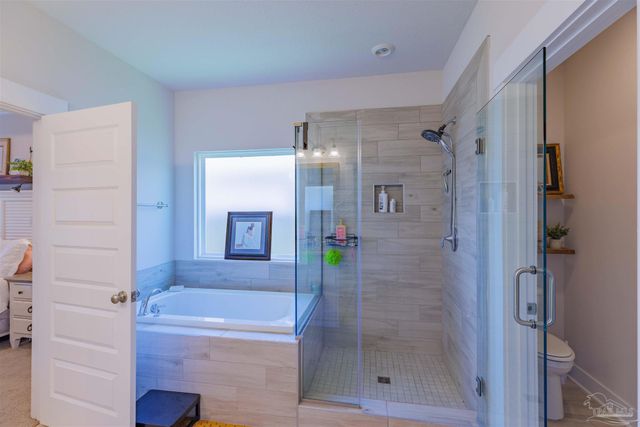 2037 Refuge Cir, Gulf Breeze, FL 32563