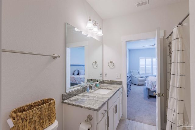 2037 Refuge Cir, Gulf Breeze, FL 32563