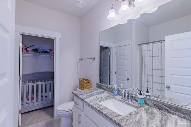 2037 Refuge Cir, Gulf Breeze, FL 32563