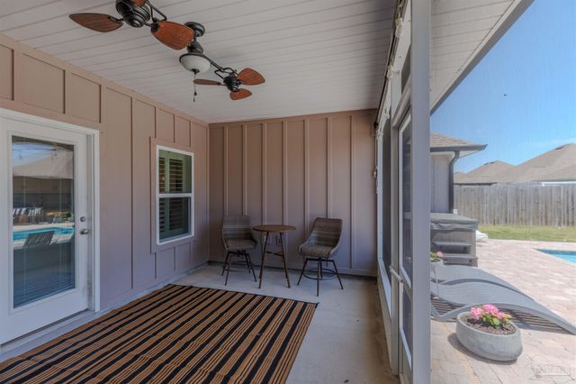 2037 Refuge Cir, Gulf Breeze, FL 32563
