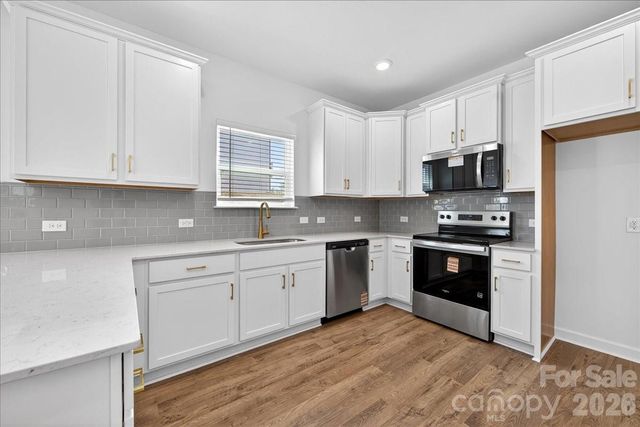 2032 Mandarin Boulevard, Charlotte, NC 28205