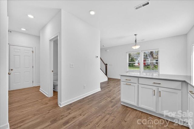 2032 Mandarin Boulevard, Charlotte, NC 28205