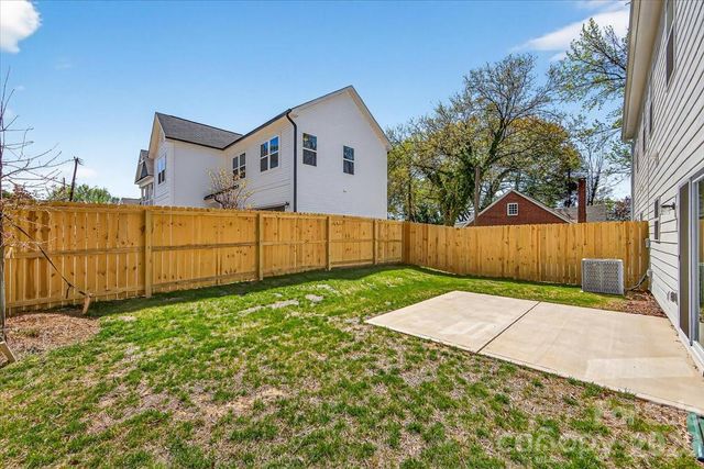 2032 Mandarin Boulevard, Charlotte, NC 28205