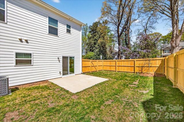 2032 Mandarin Boulevard, Charlotte, NC 28205