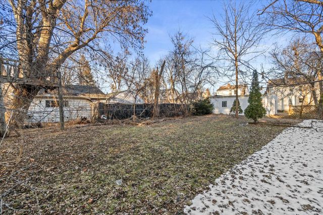 7083 N 43rd STREET, Milwaukee, WI 53209