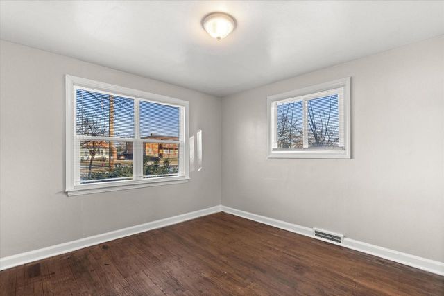 7083 N 43rd STREET, Milwaukee, WI 53209