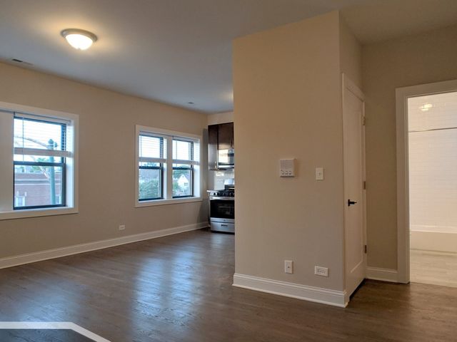 3407 W Fullerton Avenue 3D, Chicago, IL 60647