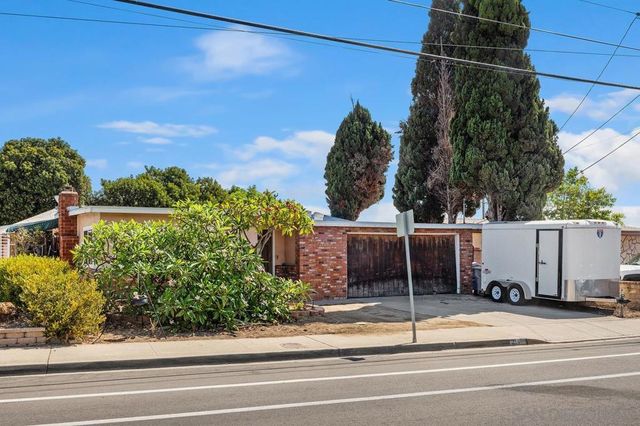 2141 Boundary, San Diego, CA 92104