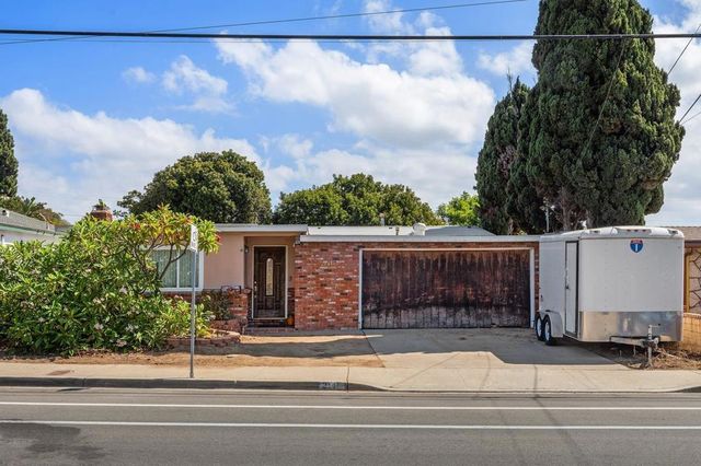 2141 Boundary, San Diego, CA 92104