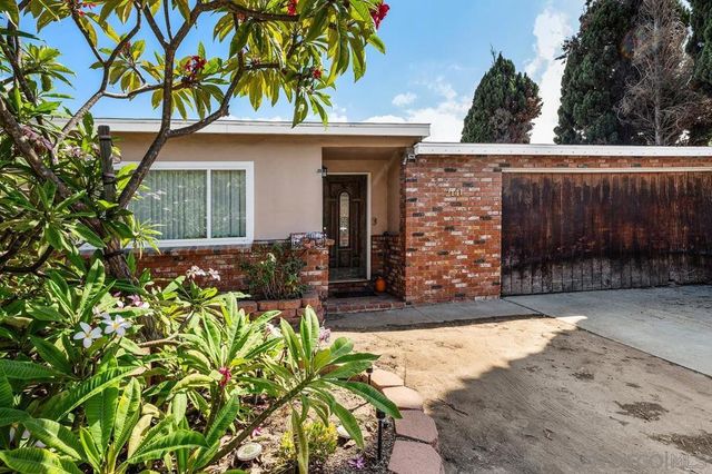 2141 Boundary, San Diego, CA 92104