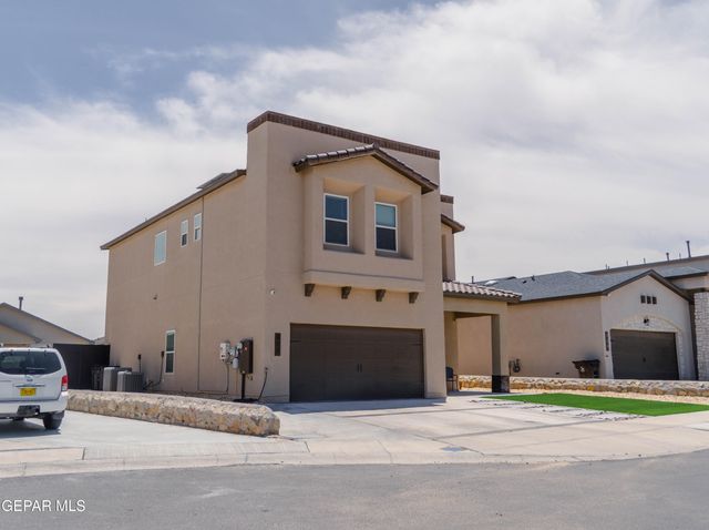 673 La Entrada Circle, Sunland Park, NM 88063
