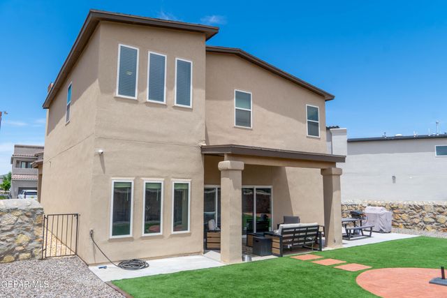 673 La Entrada Circle, Sunland Park, NM 88063