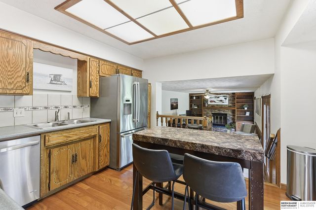 504 Winchester Circle, Papillion, NE 68046