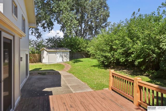 504 Winchester Circle, Papillion, NE 68046