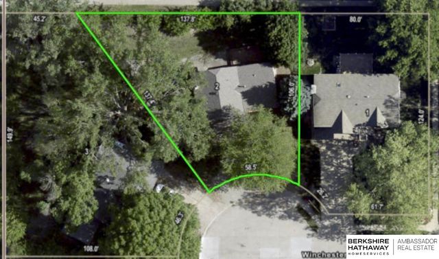 504 Winchester Circle, Papillion, NE 68046