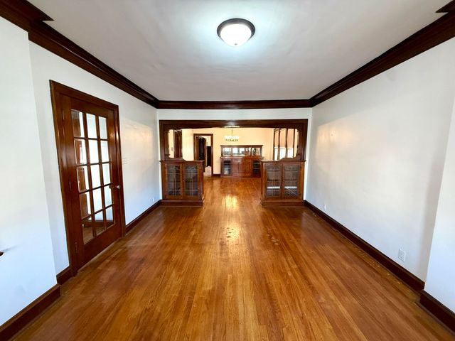 2033 Wespark Avenue 1, Whiting, IN 46394