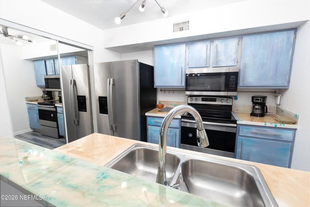 8455 PINEVERDE Lane, Jacksonville, FL 32244