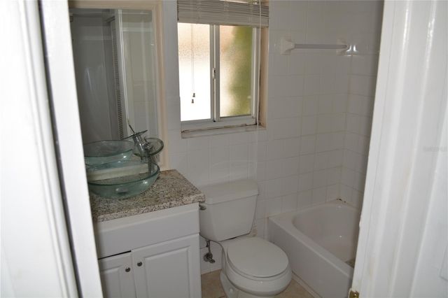 3206 W AZEELE STREET 227, Tampa, FL 33609