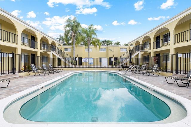 3206 W AZEELE STREET 227, Tampa, FL 33609