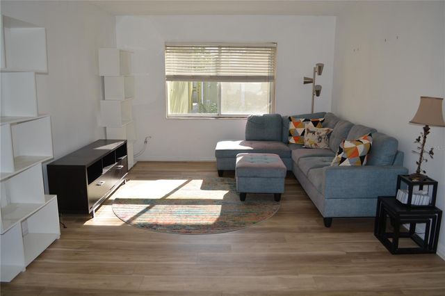 3206 W AZEELE STREET 227, Tampa, FL 33609