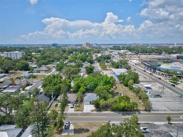 1004 17TH AVENUE W, Bradenton, FL 34205