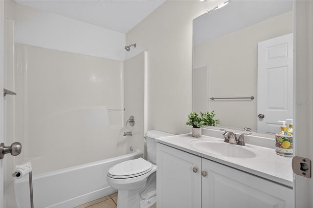 1004 17TH AVENUE W, Bradenton, FL 34205