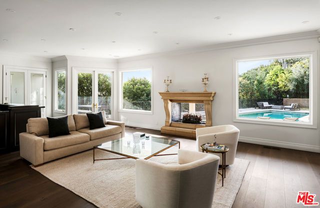 1845 Loma Vista Drive, Beverly Hills, CA 90210