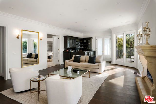 1845 Loma Vista Drive, Beverly Hills, CA 90210