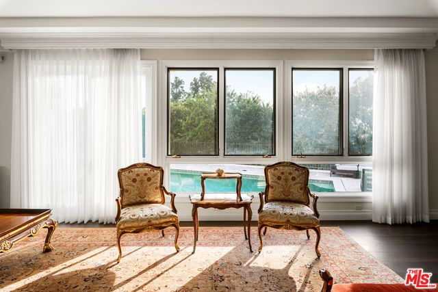 1845 Loma Vista Drive, Beverly Hills, CA 90210
