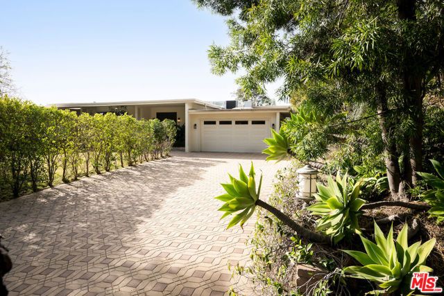 1845 Loma Vista Drive, Beverly Hills, CA 90210