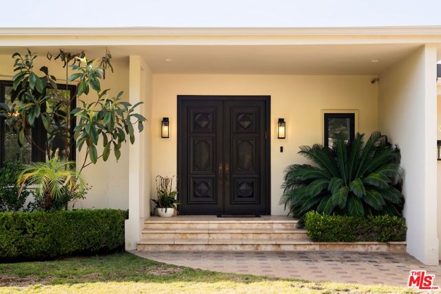 1845 Loma Vista Drive, Beverly Hills, CA 90210